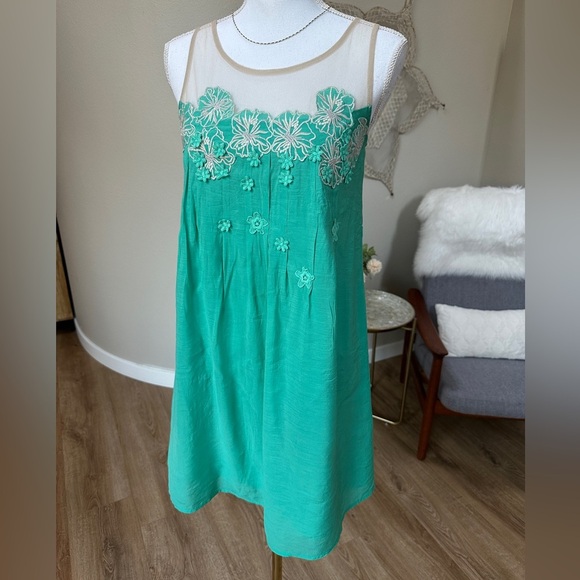 Ryu Dresses & Skirts - Sleeveless midi shift dress with sheer straps and hibiscus floral appliqués